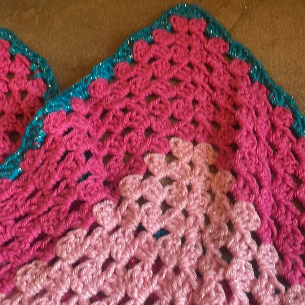 Handmade Crochet Blanket!   Sizs 38x38